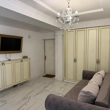 Elegant & Chisinau