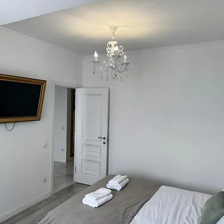 Elegant & Apartment